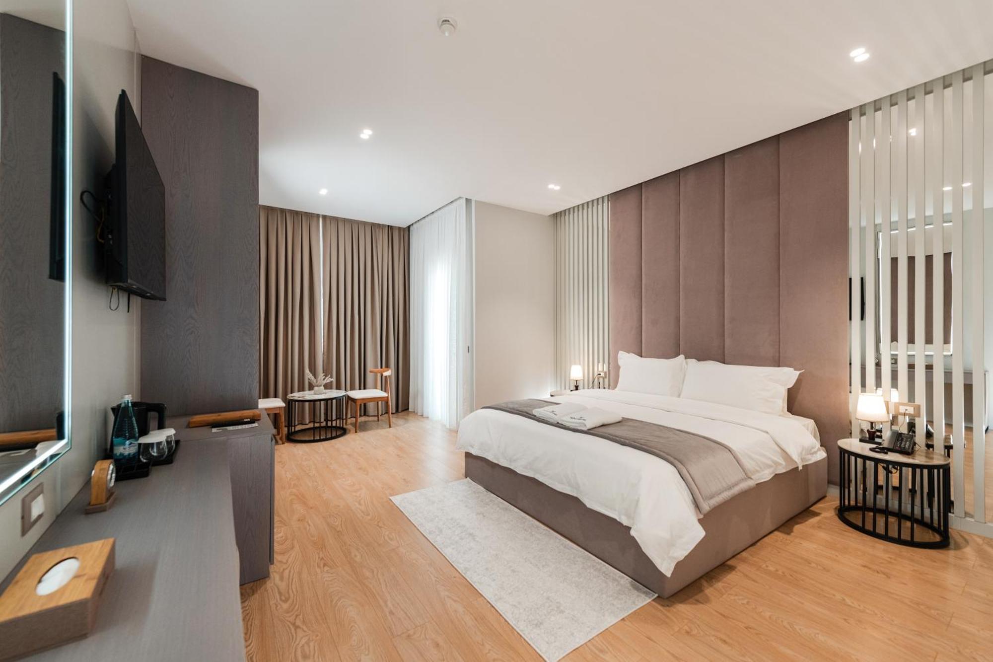 Troci Hotel Kamez ภายนอก รูปภาพ