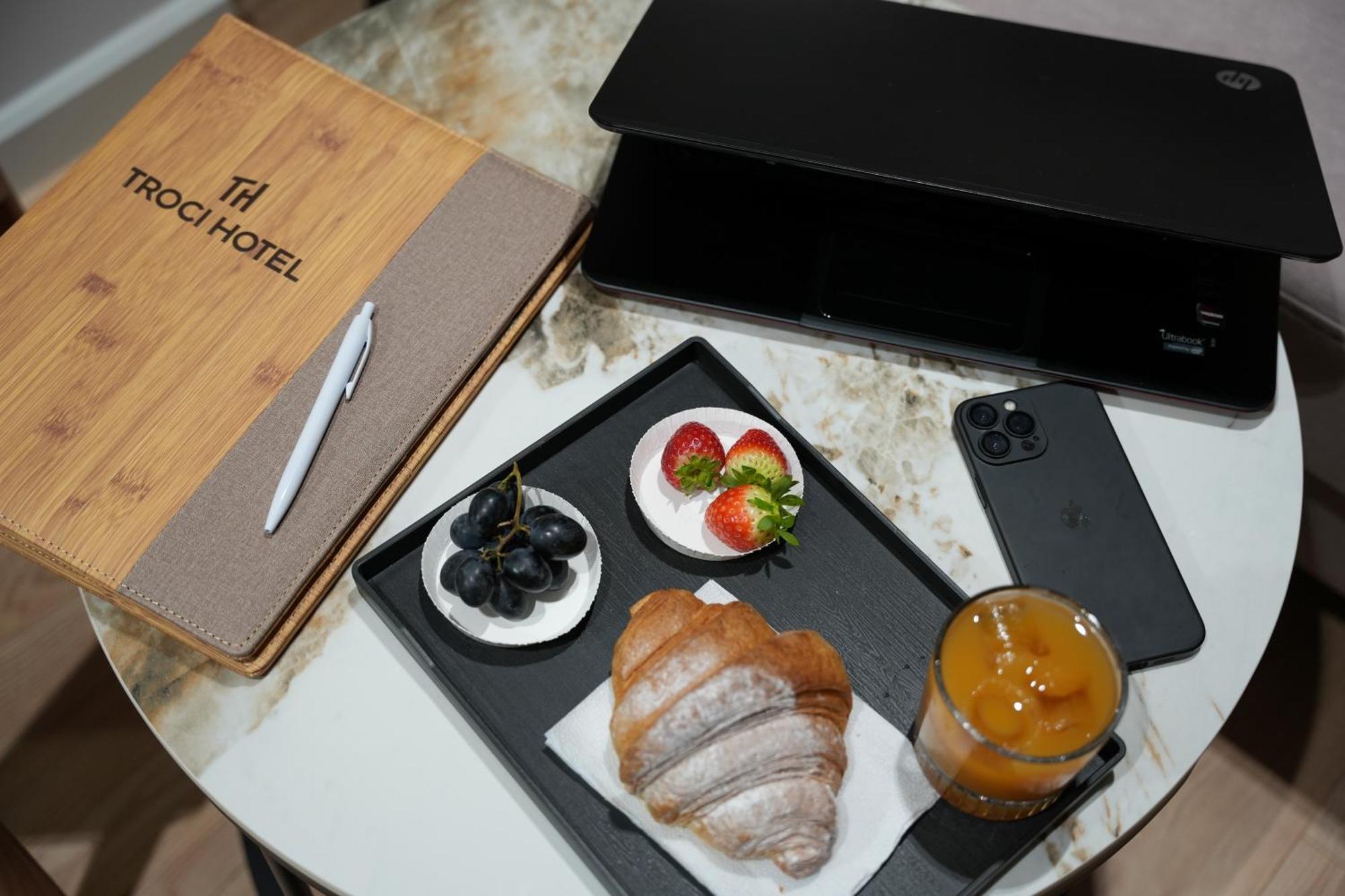 Troci Hotel Kamez ภายนอก รูปภาพ