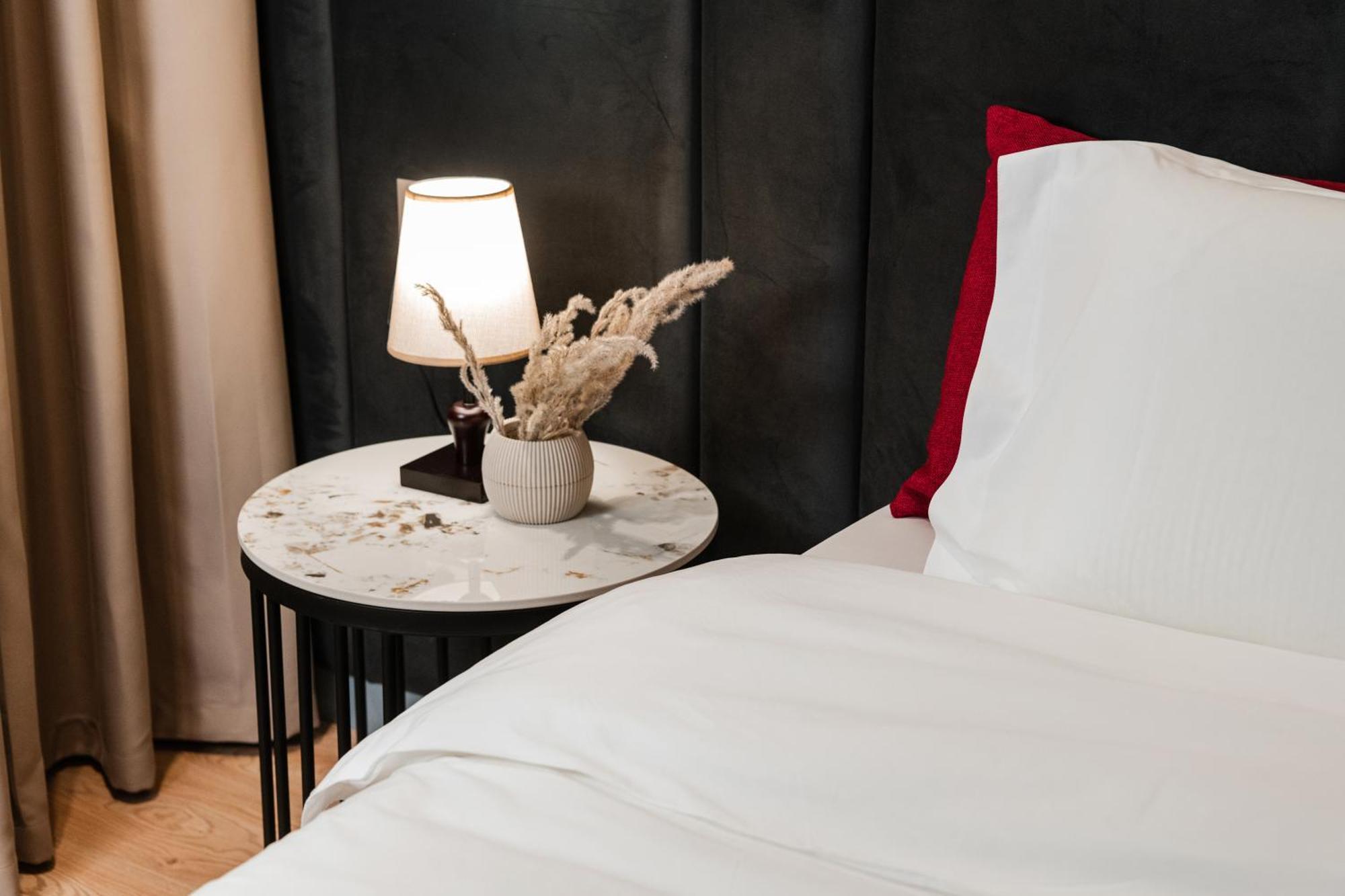 Troci Hotel Kamez ภายนอก รูปภาพ