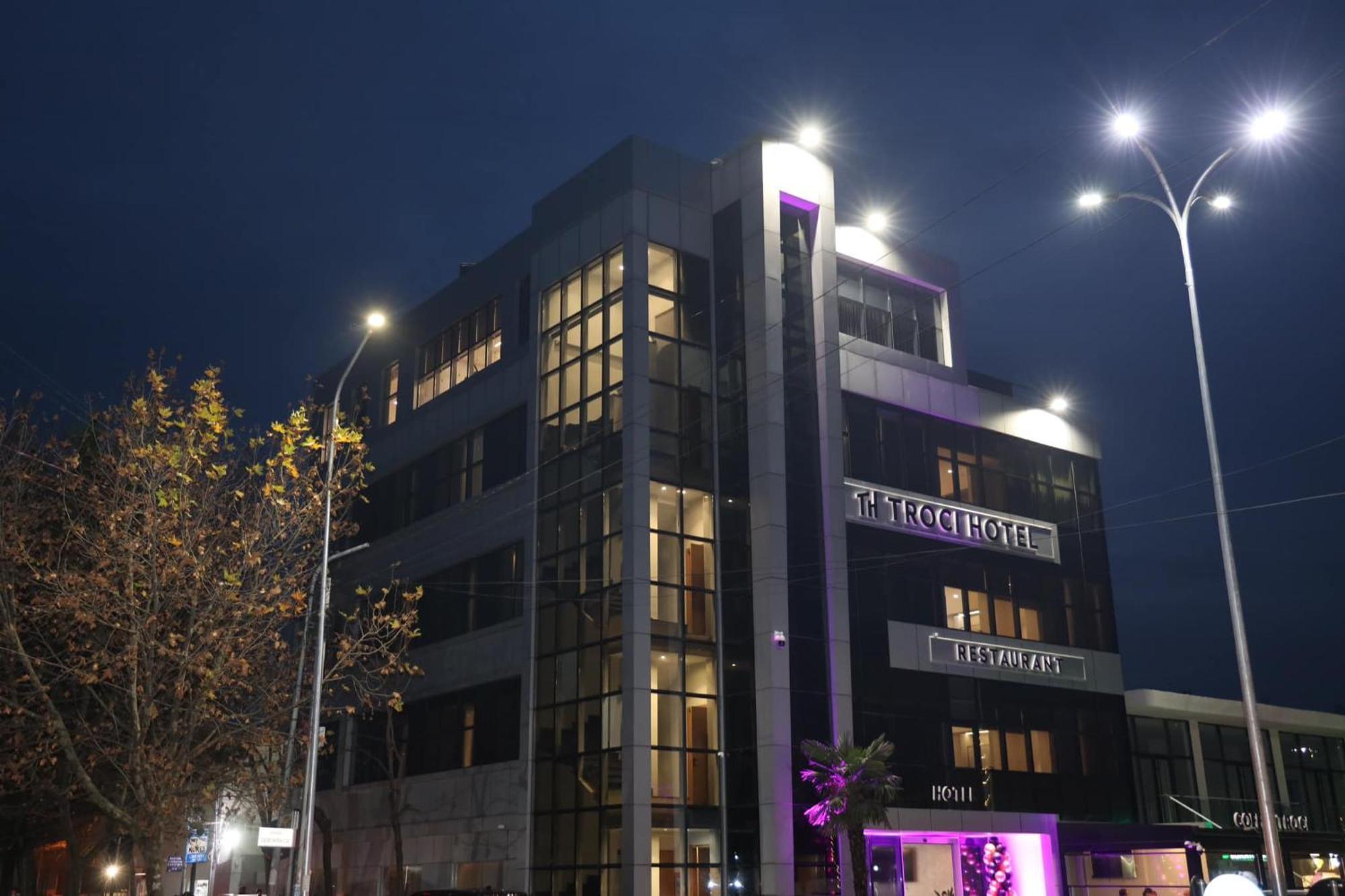 Troci Hotel Kamez ภายนอก รูปภาพ